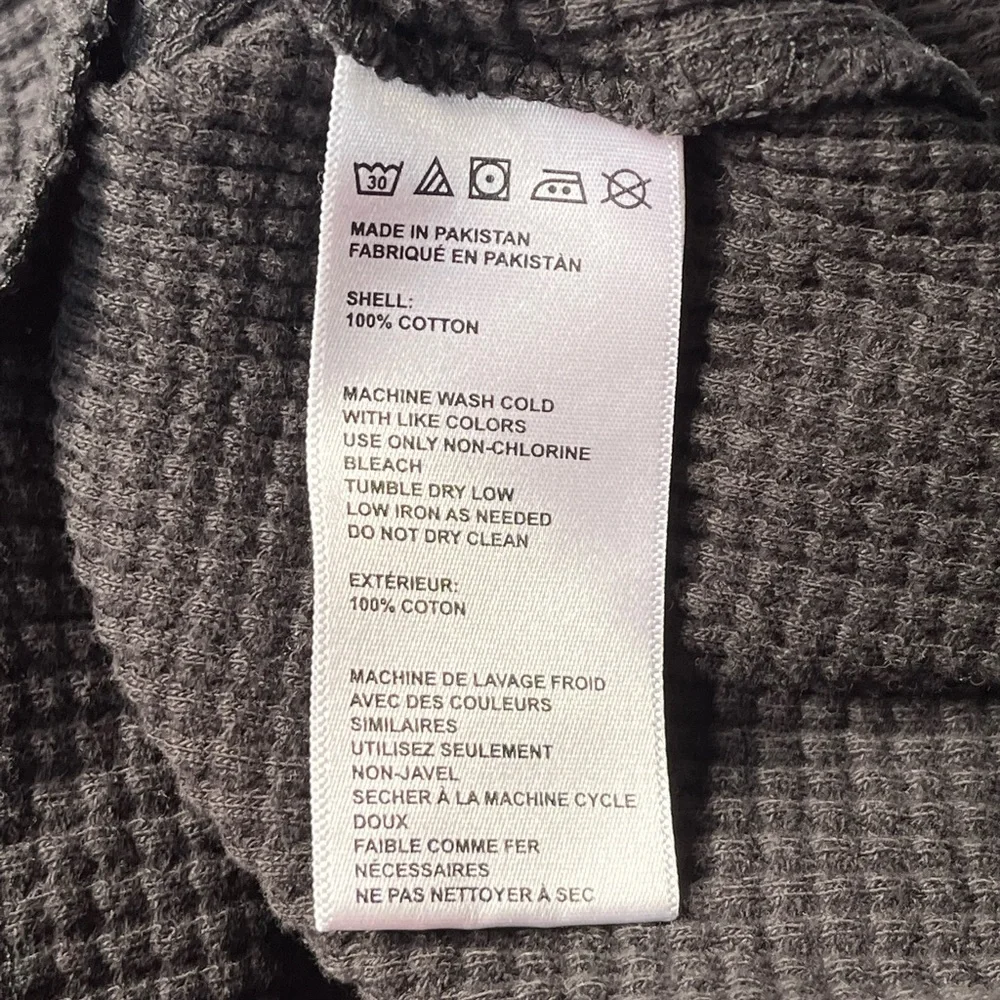 Urban Outfitters Long Sleeve Waffle Shirt Faded Black Size Medium - Picture 4 of 5